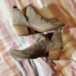 Taupe Suede dolce vita short boots sz 9